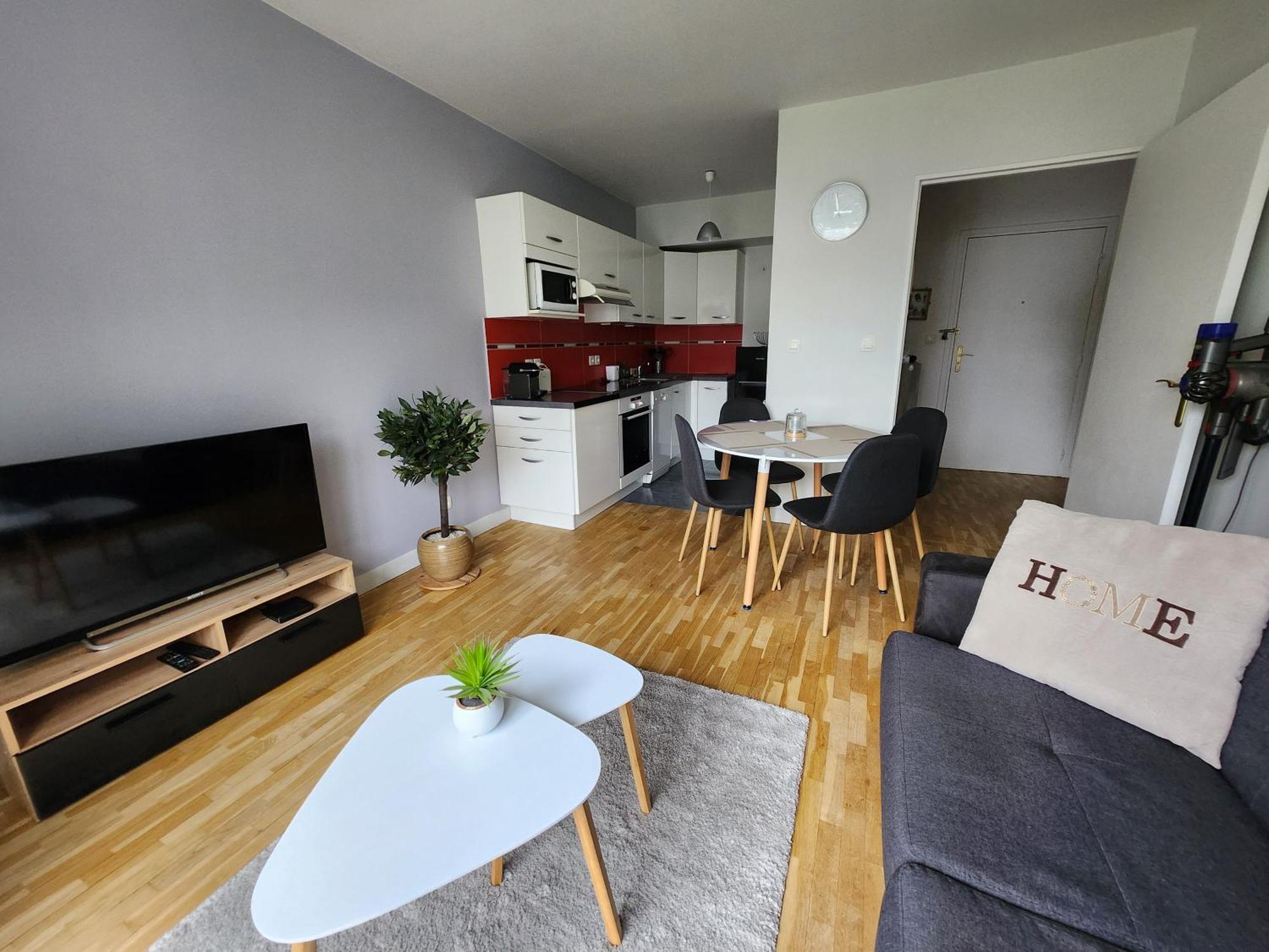 מונטבראן Appartement, Balcon, Parking, 5' Disneyland מראה חיצוני תמונה