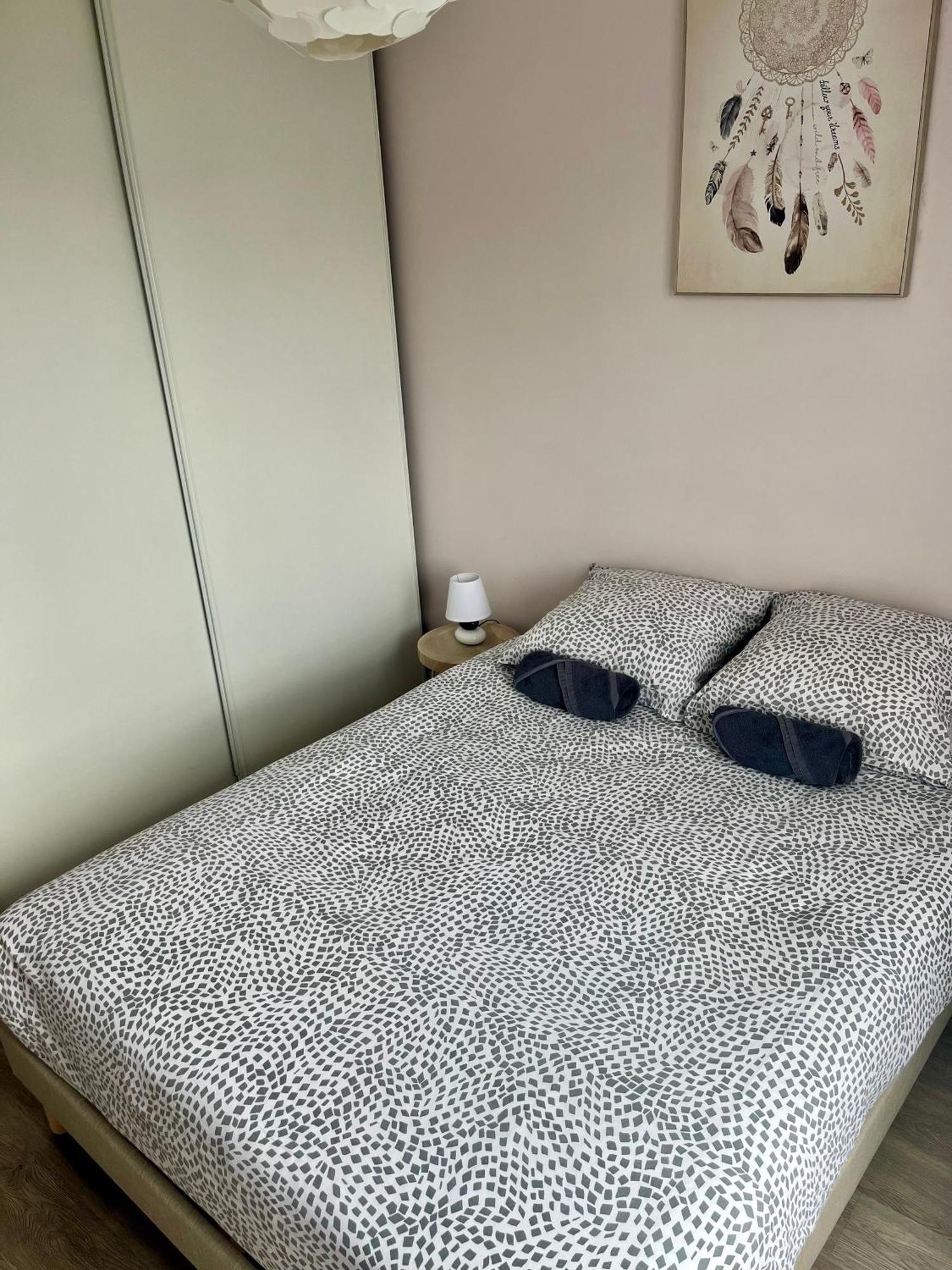 מונטבראן Appartement, Balcon, Parking, 5' Disneyland מראה חיצוני תמונה
